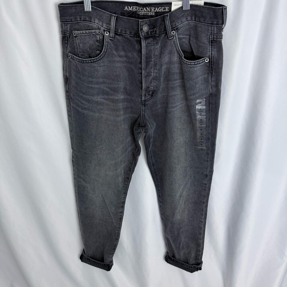 NWT American Eagle Hi-Rise Girlfriend Jeans Size 8 Short